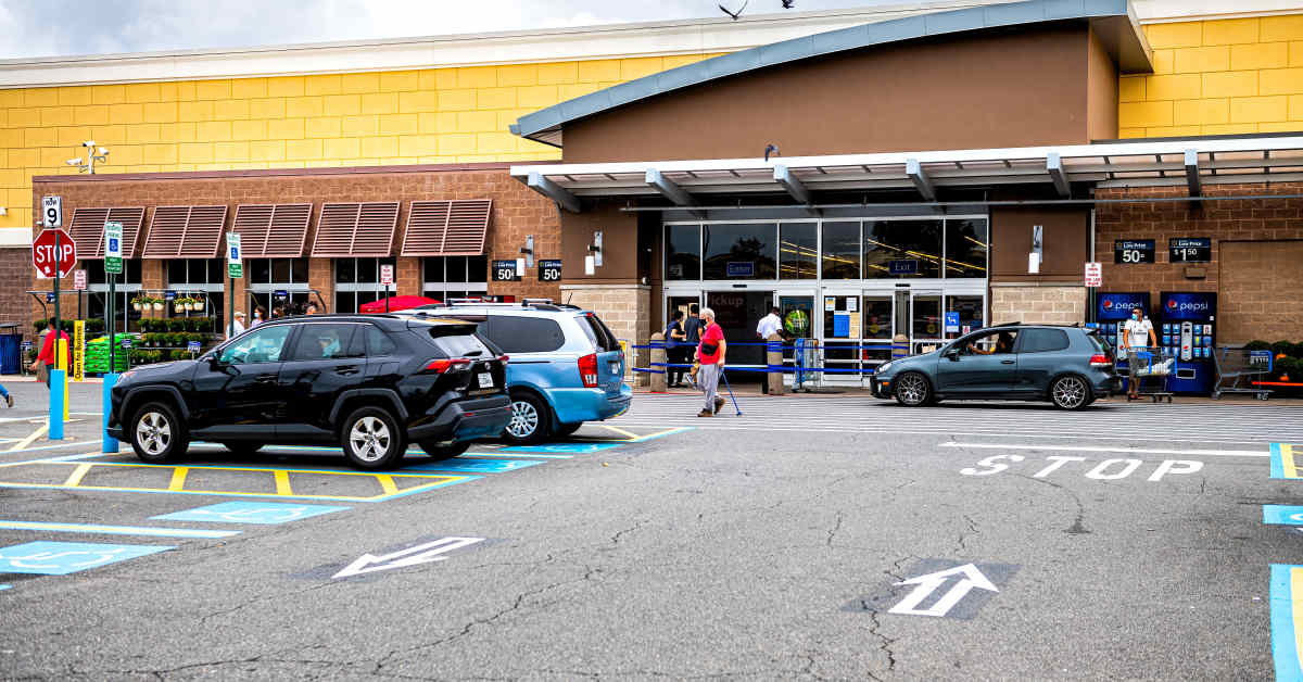 Video: Thief Trying Shameless Storefront Robbery Thwarted By Brave ...