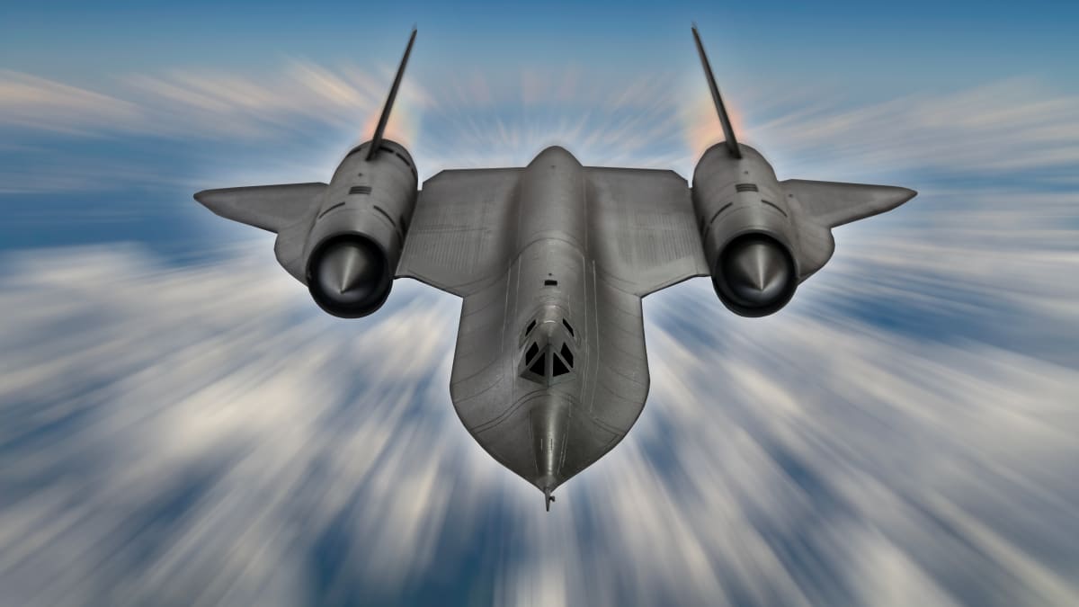 Video: Behold the Iconic SR-71 Blackbird, the Fastest Jet To Ever Fly -  TurboFuture