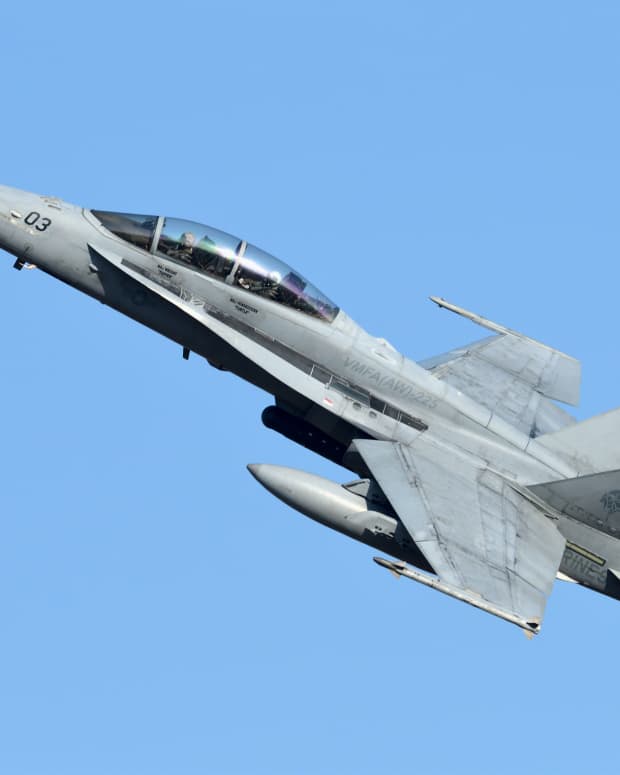F/A-18 Super Hornet in air.